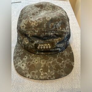 Skida Brim Hat
